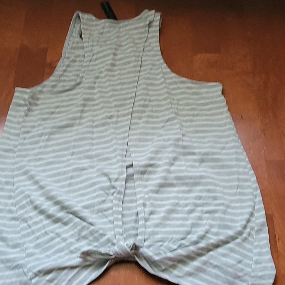 Workout Tanks - Picture 3 of 5